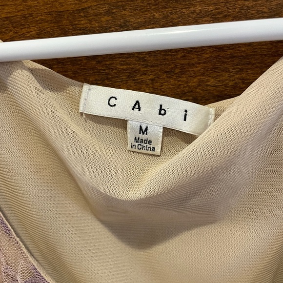 Cabi intrigue lavendar tank lace overlay style #663 size medium - Picture 3 of 4